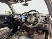 MINI Hatch - Image 4