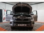 Toyota Hilux - Image 8