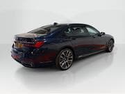BMW 7 Series - Image 7