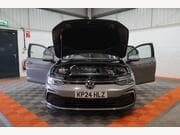 Volkswagen Golf - Image 8