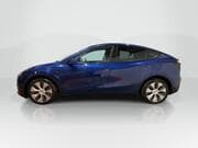 Tesla Model Y - Image 2