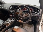 Audi RS4 Avant - Image 4