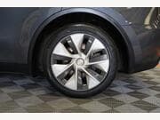 Tesla Model Y - Image 7