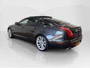 Jaguar XJ - Image 2