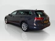 Volkswagen Passat - Image 3