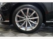 Volkswagen Passat - Image 6