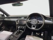 Volkswagen Passat - Image 4