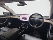 Tesla Model 3 - Image 4