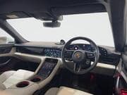 Porsche Taycan - Image 4