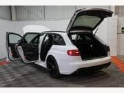 Audi RS4 Avant - Image 8
