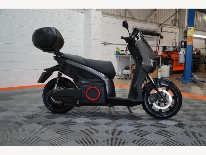 Scutum SEAT MO eScooter 125